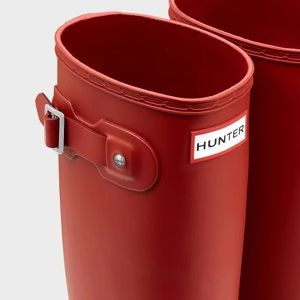 HUNTER Original Matte Red Tall Boots Size 8